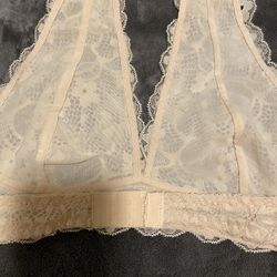 Lazy Comfy Bras Size m/l Never Used