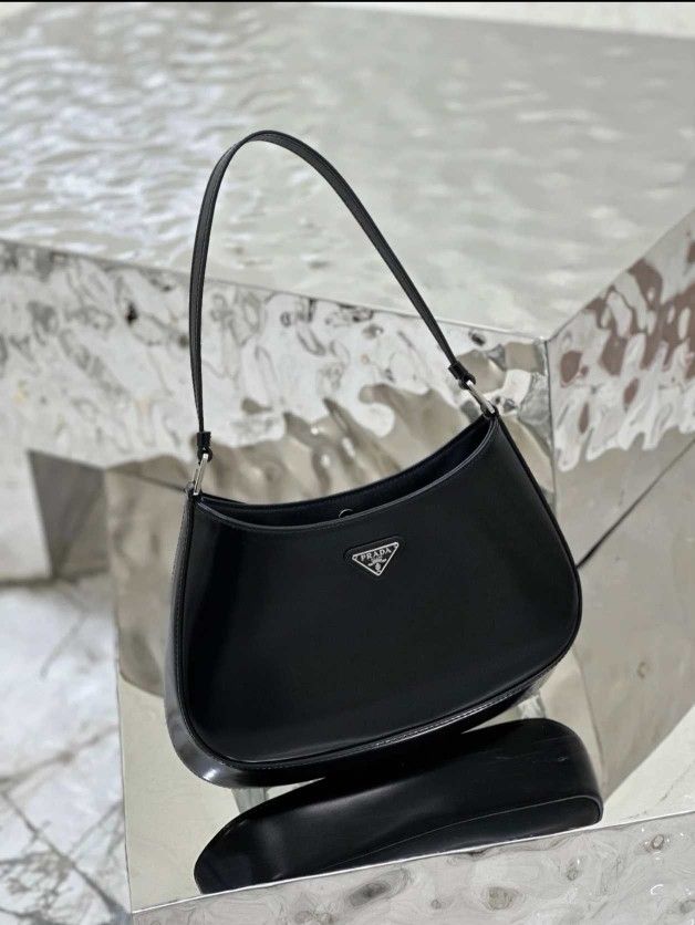 Cleo leather Shoulder Bag