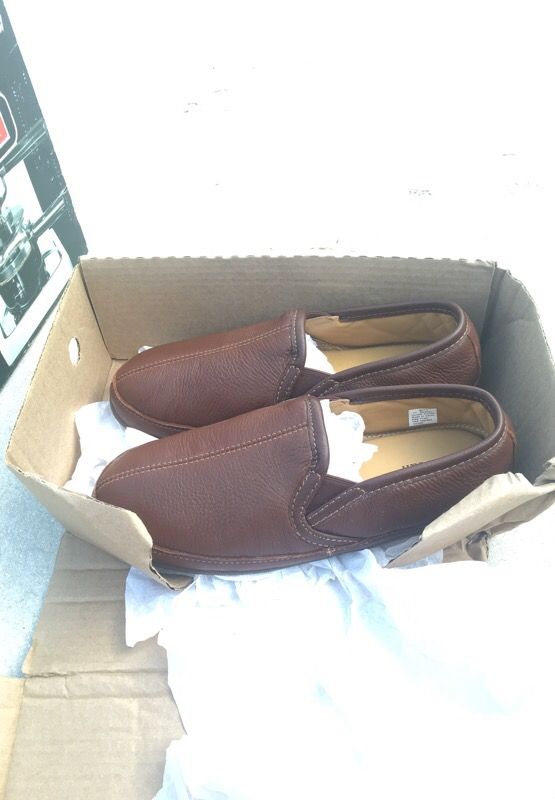 Size 11 LL Bean Elkhide Slippers Brand New!!