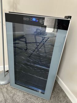 Freestanding Wine Cooler with Glass Door