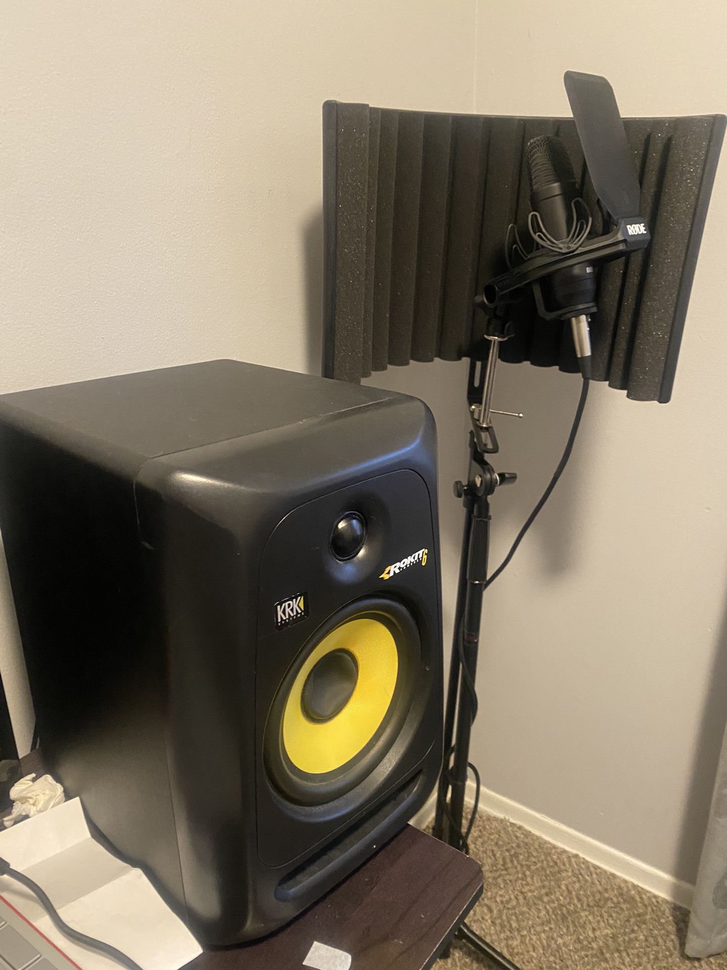 Music STUDIO equipment 