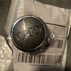 Audi wheel caps
