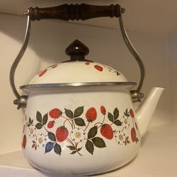 Vintage Strawberry Houseware Collection 