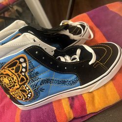 Vans Size 7.5 Women’s Special Edition 