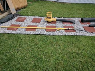 Yardworks tree/brush trimmer/prunner