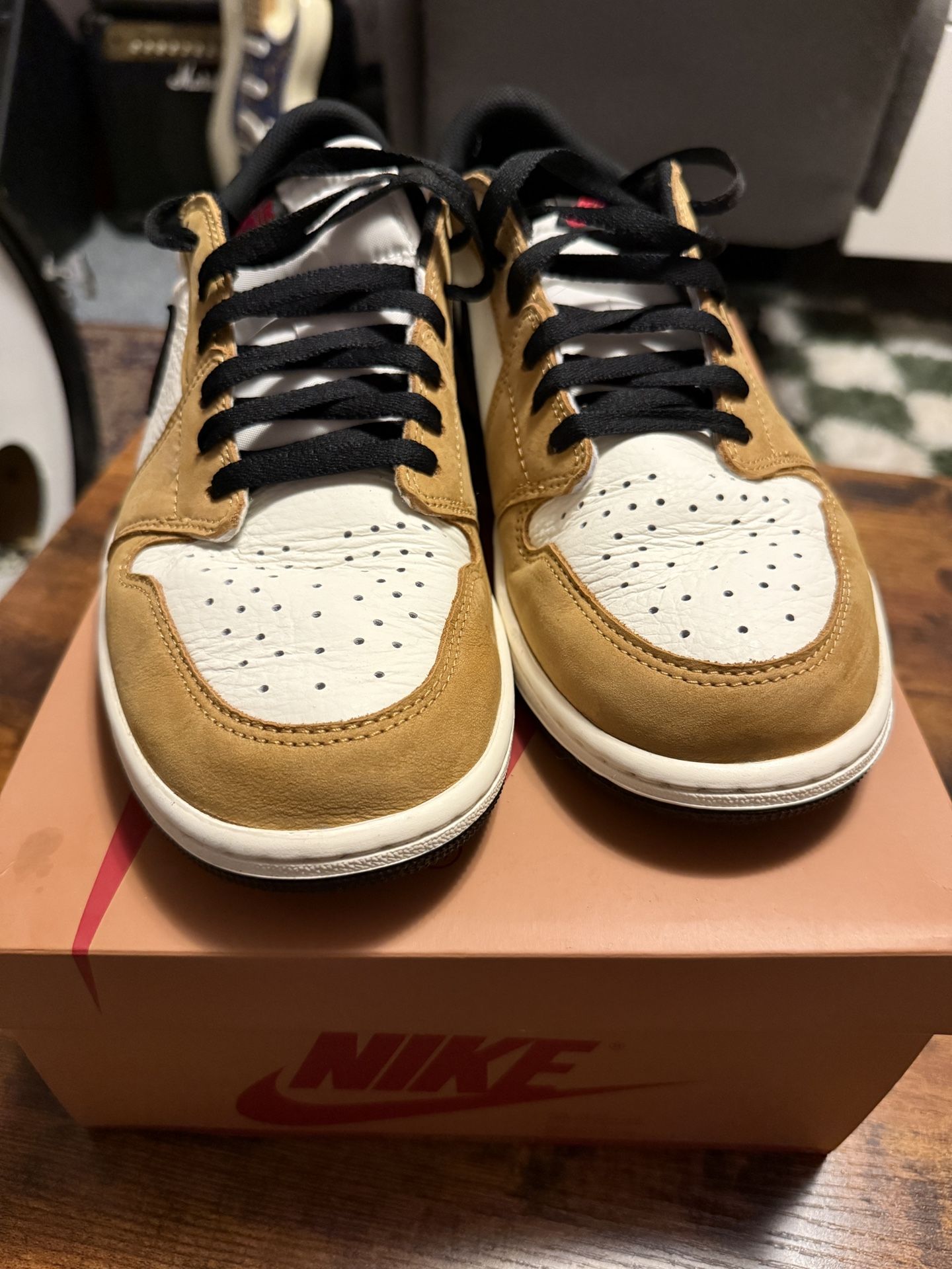 Air Jordan 1 Retros (11.5)