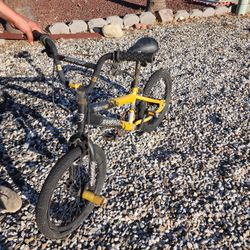 Used Kent Rampage 18" Boys BMX Bike Black & GOLD