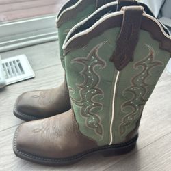 Justin Women's Raya Cowhide Gypsy Boots 12 in size 8.5B green and brown 