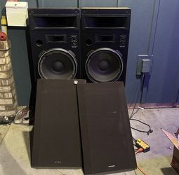 Realistic Optimus Mach Three 3 Speakers, needs new surround WORKS LOCAL ONLY