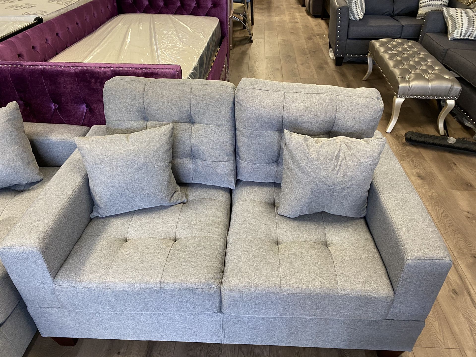 2 pc sofa and loveseat