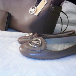 Michael Kors Womens Fulton Leather Flats 