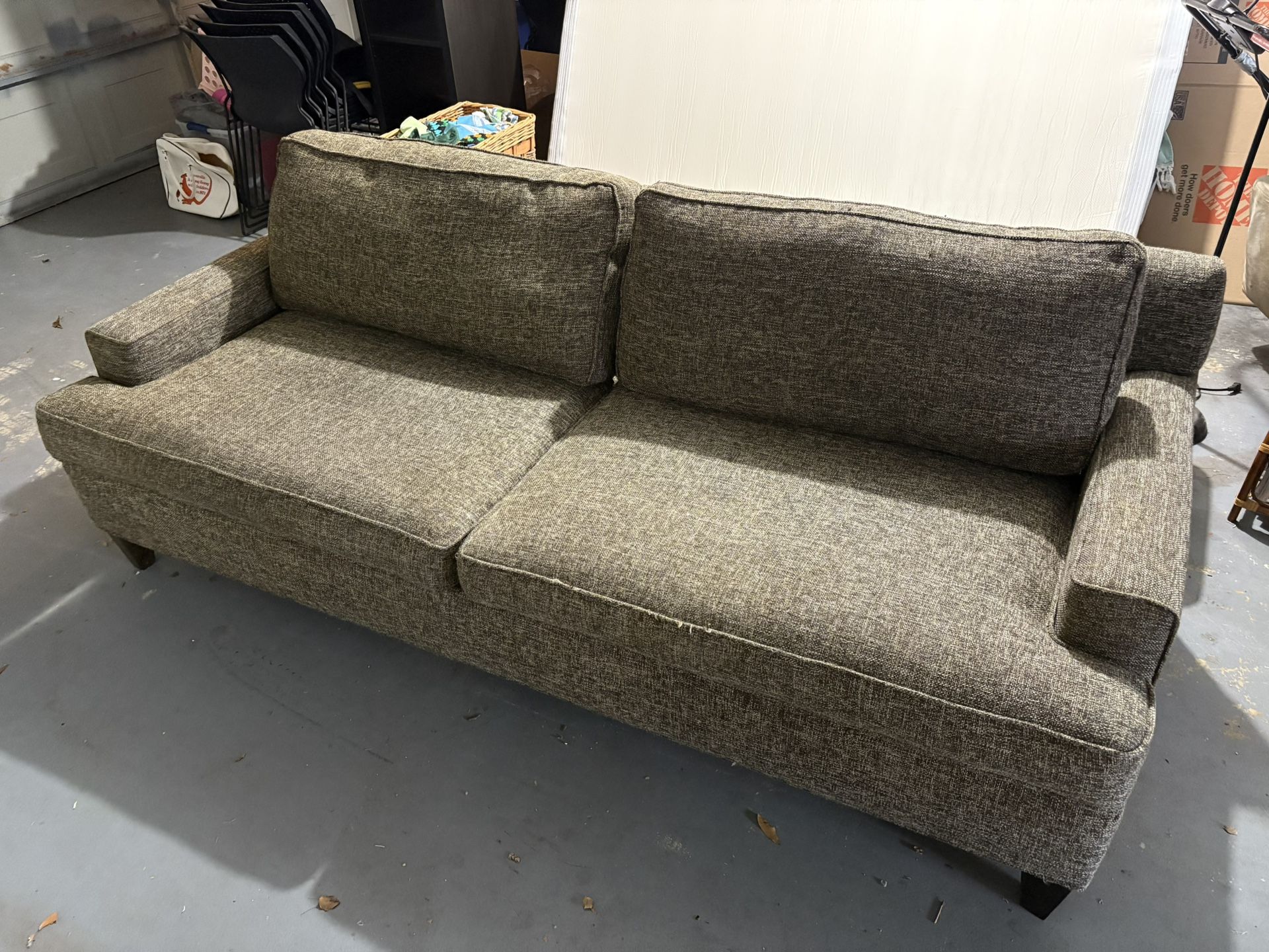 Comfy couch For Sale