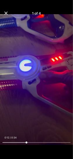 LASER TAG SET-LIKE NEW