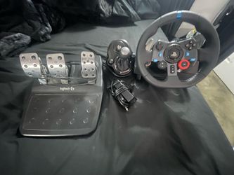 Logitech G29 Racing Wheel with Pedals and Shifter