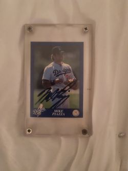 Mike Pizza autographed card