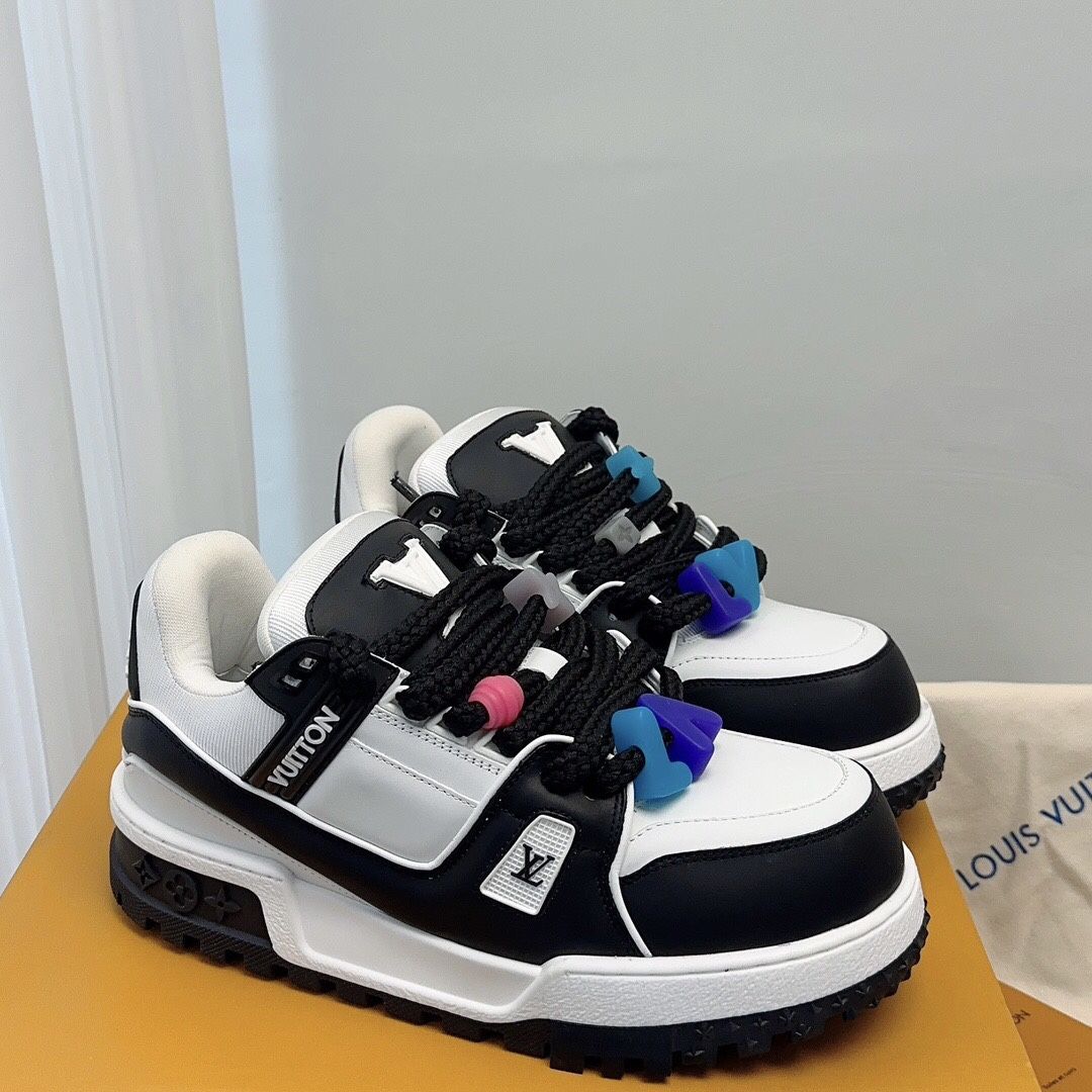 Fashionable Sneakers