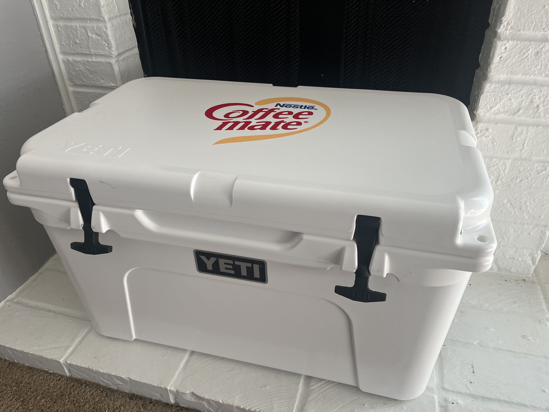 Yeti Cooler (Brand New/Never Used)