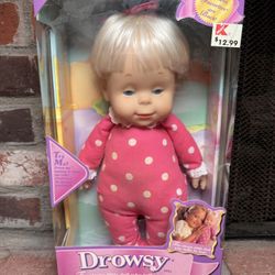 Drowsy Baby Doll Mattel Classic Collection 2000. Rate collectible. 