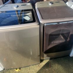 SAMSUNG SET WASHER AND ELECTRIC DRYER WITH SHOE RACK  DELIVERY SERVICE AVAILABLE FOR A FEE 