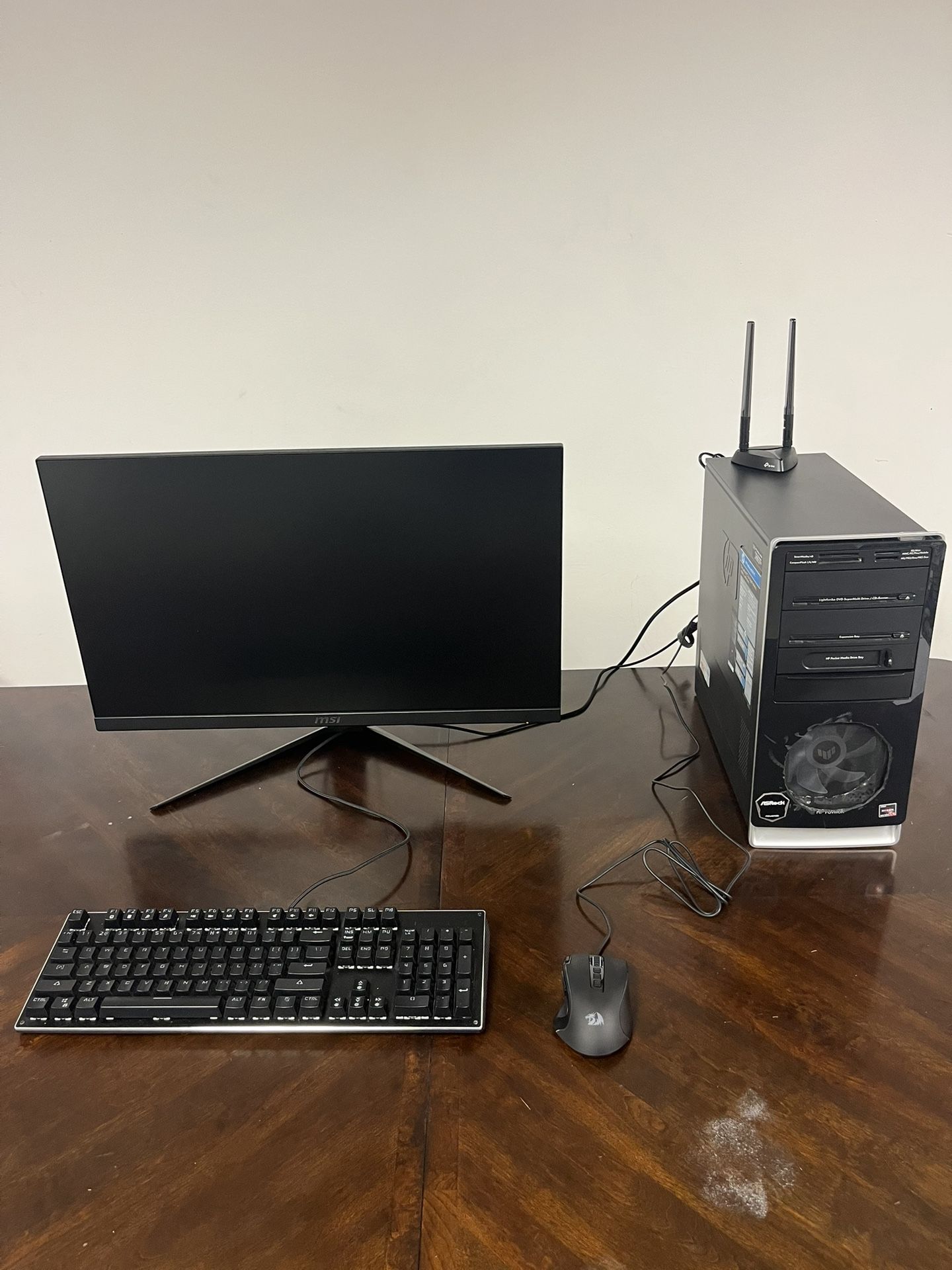 Custom made hp pavilion a6120n desktop set