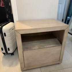 Nightstand 