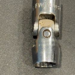 Snap-on 3/8" Drive 12 Point 7/16” Shallow Swivel Socket SAE FVU14 USA 