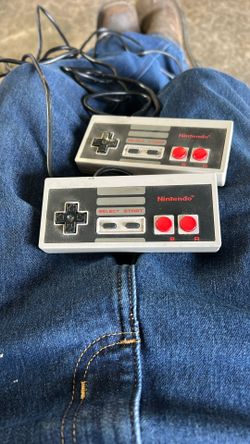Both In Good Condition Nintendo Controllers