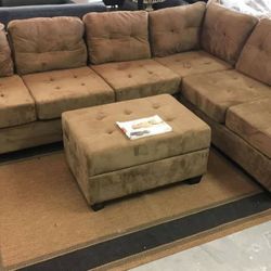 Heights Taupe Reversible Sectional with Storage Ottoman( couch