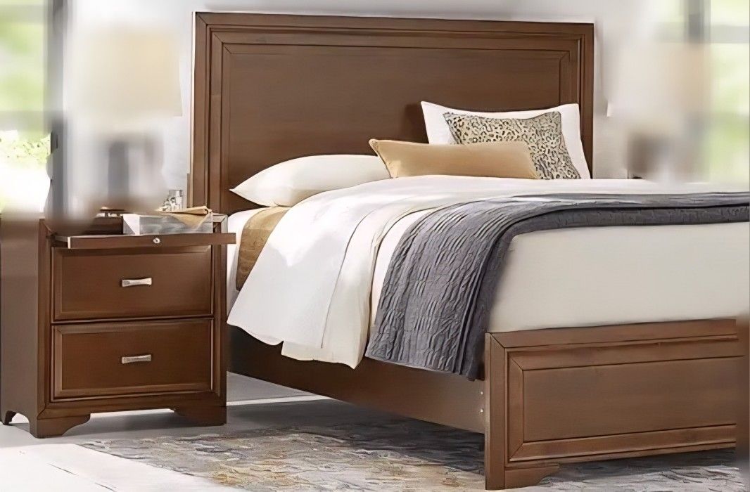 5 Piece King Panel In Brown