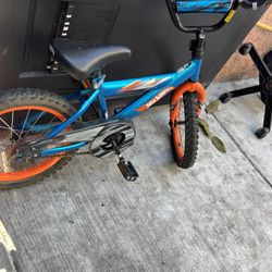 Kids Hotwheels Bike