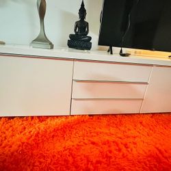 Beutiful WHITE TV TABLE  