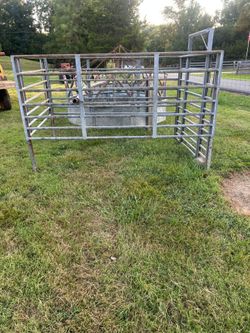 Cattle rack for long bed truck