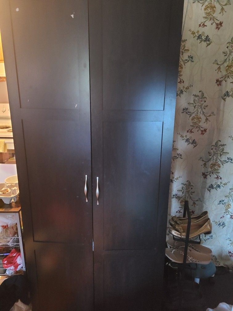 Armoire Closet