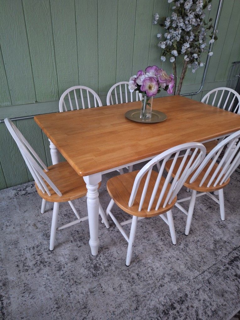Dining Table With 6 Sturdy Wood Chairs.