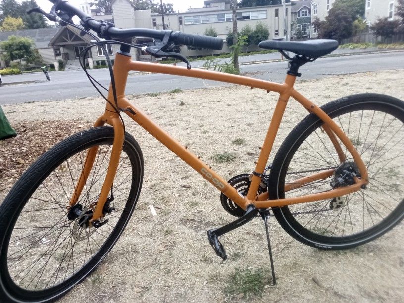 Co Op cty 1.1 Large Frame Bicycle