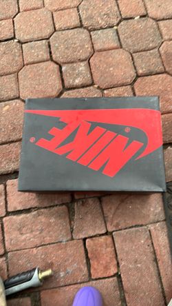 AIR JORDAN 1 RETRO LOW OG SIZE 9.5