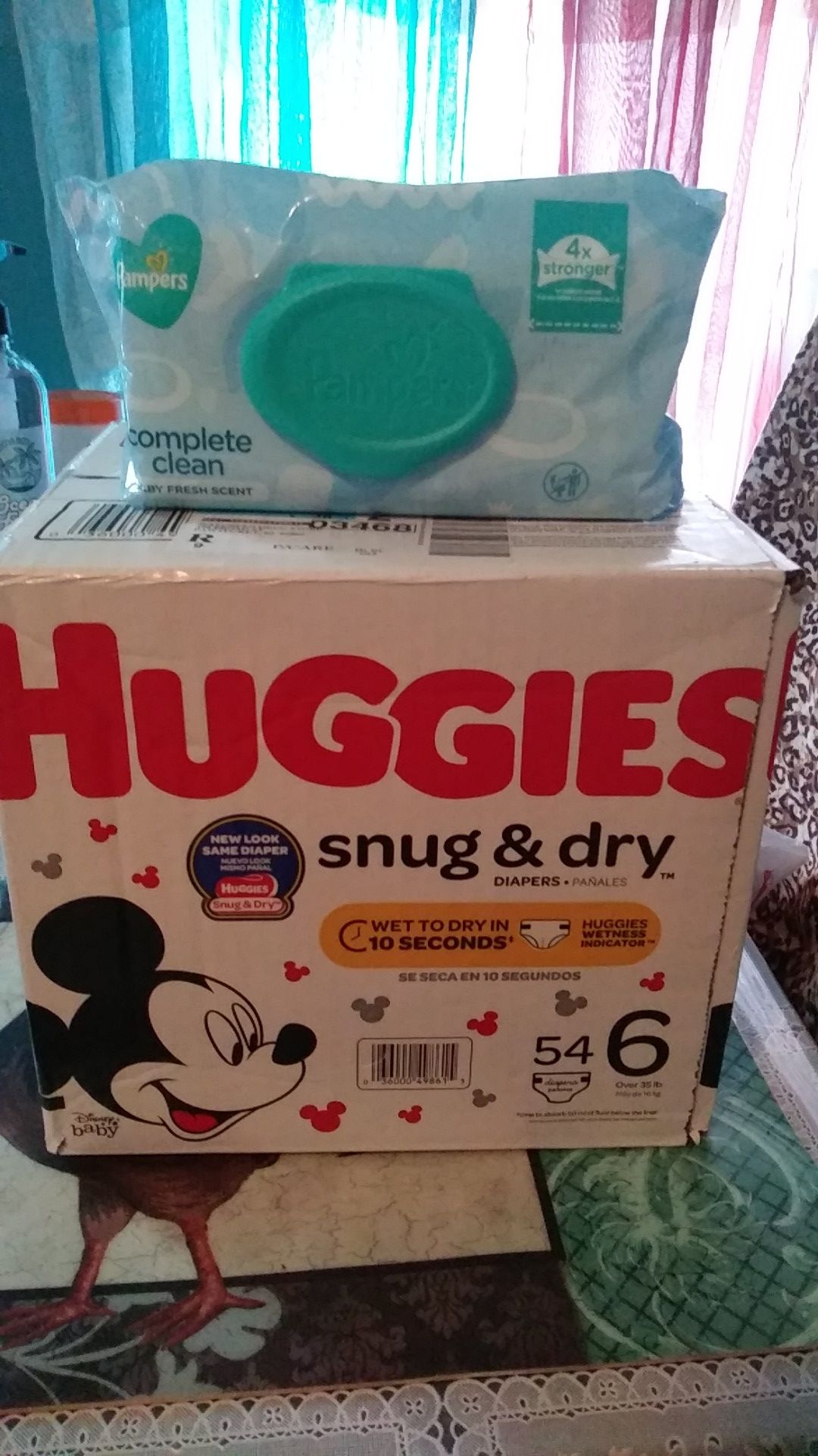 1 Box HUGGIES Snug&dry 54 Diapers size 6 With pampers wipes 72