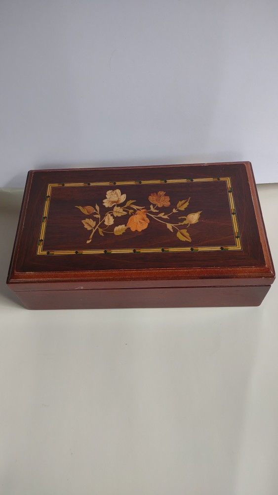 Floral Jewelry Box