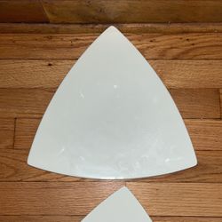Buffalo China Onieda Triangle plates 