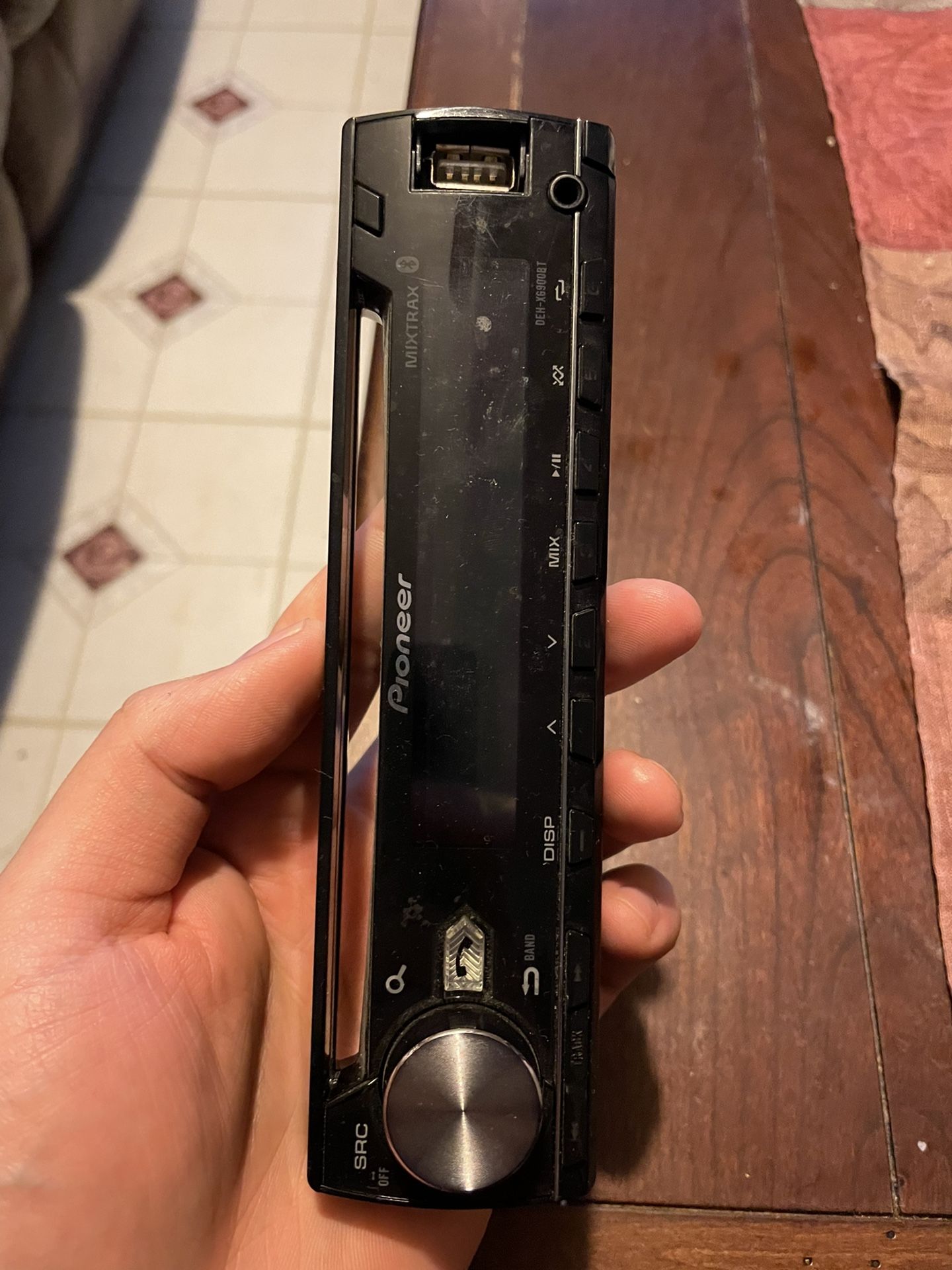 Pioneer DEH-X6900BT Faceplate