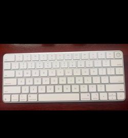 Apple keyboard
