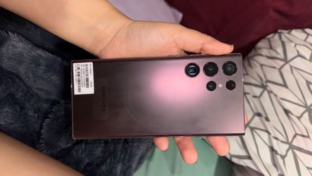 Burgundy Samsung s22 ultra