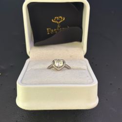 Ring Worn Once Amazing Condition 