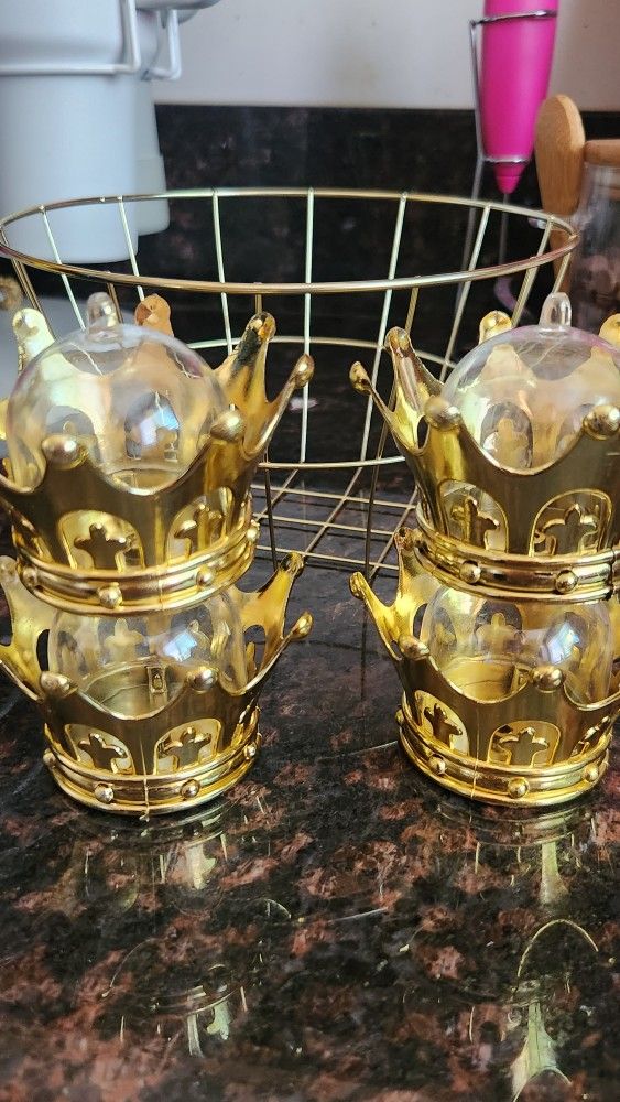 Gold Party Decor