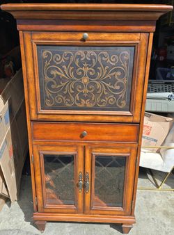 Artistica Home Luxury Wooden Bar Cabinet & Wine Hutch