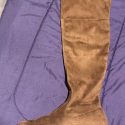 Women’s Suede Boots