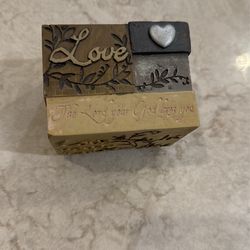 Beautiful Engraved Musical 🎵 Show Piece