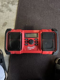 Milwaukee Job Site Radio