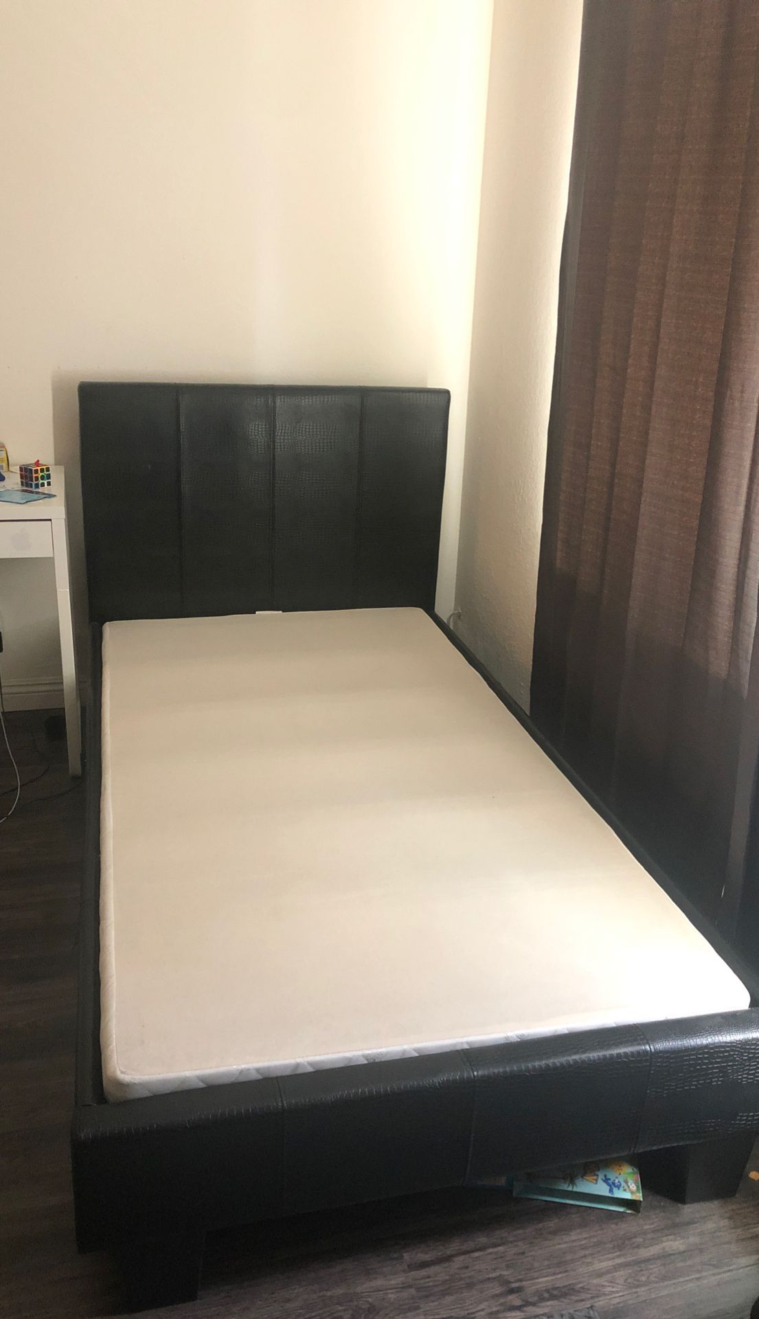 Twin frame with bunkie (mattress also for extra $20)