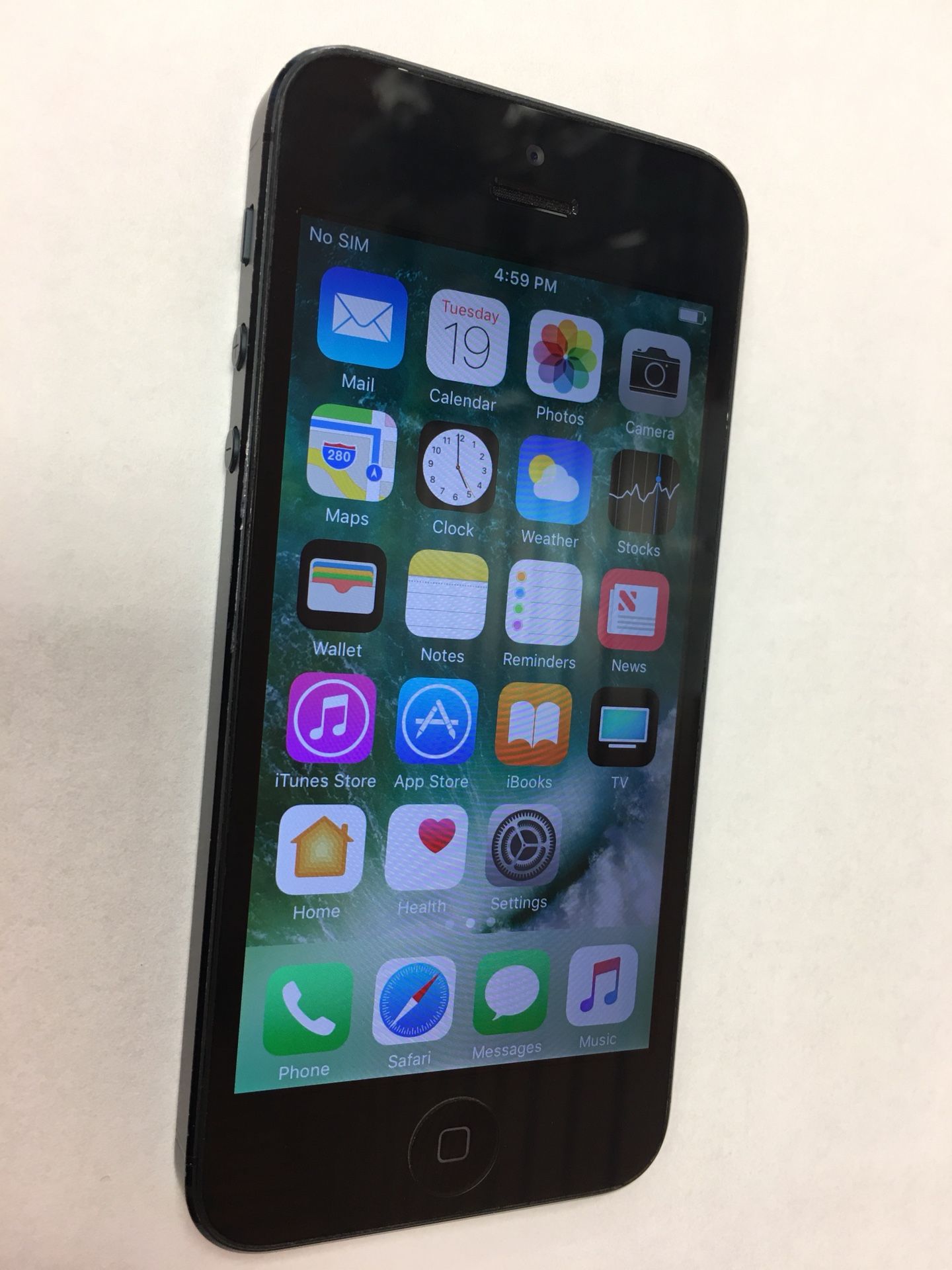 Tmobile IPhone 5 16GB Black Works With T-Mobile and metro pcs. Comes with charger, cable, and headphones. 🙂
